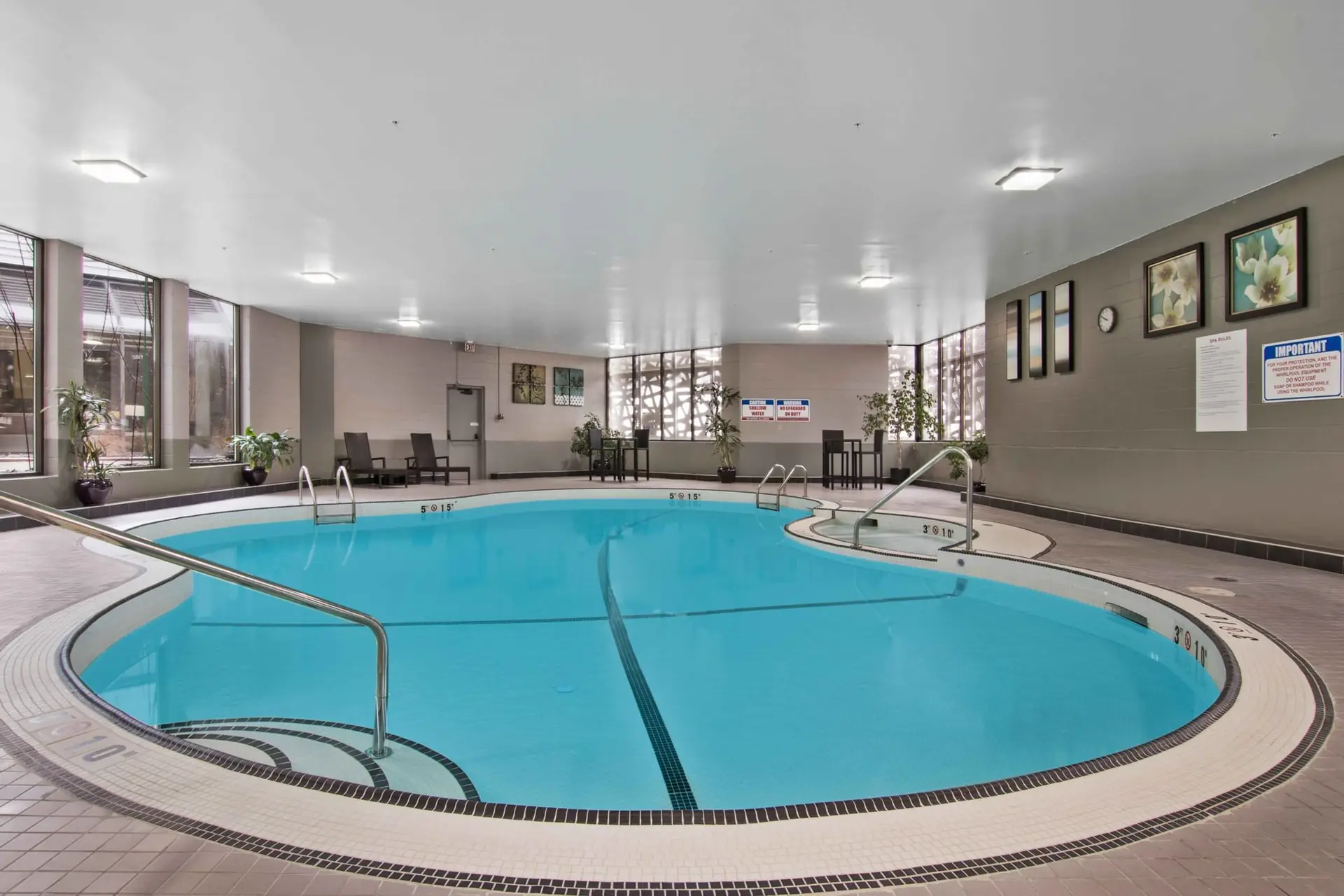 Heated indoor swimming pool at the Calgary Plaza Hotel & Conference Centre